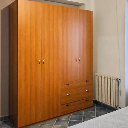 Apartment Gorgeous In With Wifi Trabia